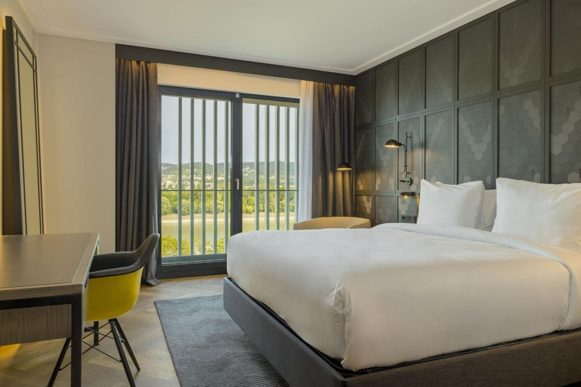 Four Points By Sheraton Budapest Danube Экстерьер фото